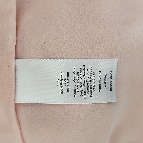 TALBOTS Peach Lace and Scallop Trim V-Neck Chiffon Blouse Size XL - Picture 7 of 7